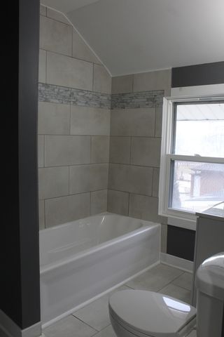 1512 N Rockton Avenue N, Rockford, IL 61103