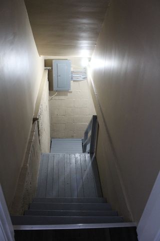 1512 N Rockton Avenue N, Rockford, IL 61103