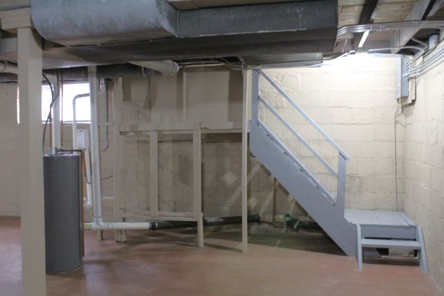 1512 N Rockton Avenue N, Rockford, IL 61103