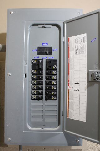 1512 N Rockton Avenue N, Rockford, IL 61103