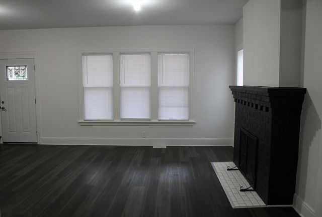 1512 N Rockton Avenue N, Rockford, IL 61103