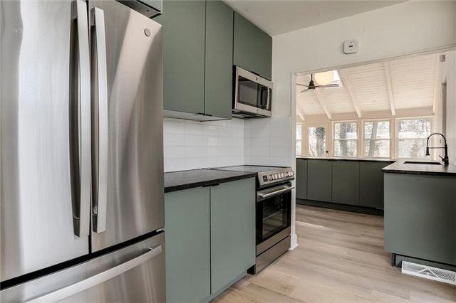 7645 Colonial Drive, Prairie Village, KS 66208