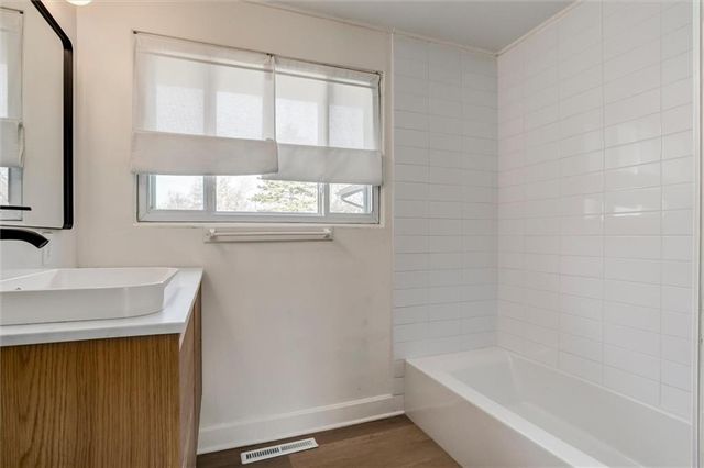 7645 Colonial Drive, Prairie Village, KS 66208