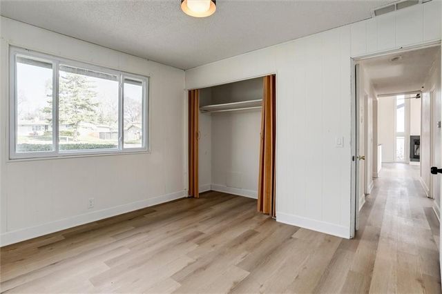 7645 Colonial Drive, Prairie Village, KS 66208