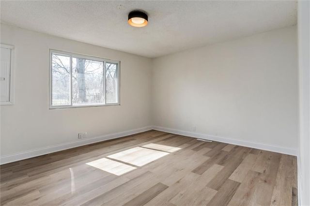 7645 Colonial Drive, Prairie Village, KS 66208