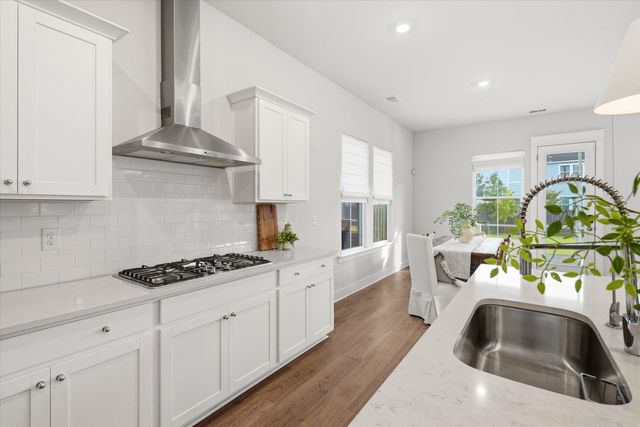 131 Archdale Street, Summerville, SC 29486
