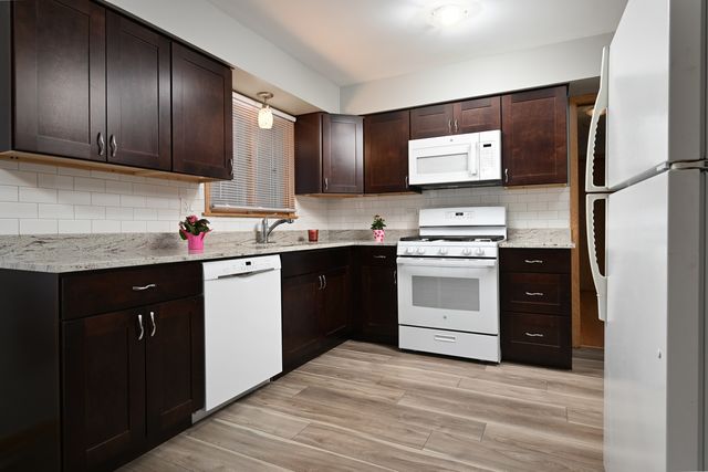 5850 N Mulligan Avenue 1, Chicago, IL 60646