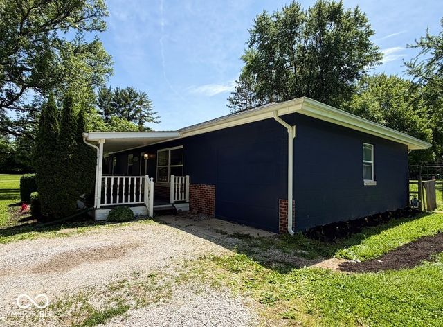 2309 W US 136 Highway, Crawfordsville, IN 47933