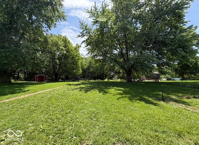 2309 W US 136 Highway, Crawfordsville, IN 47933
