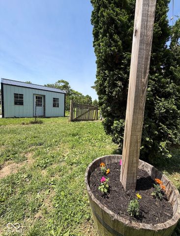 2309 W US 136 Highway, Crawfordsville, IN 47933