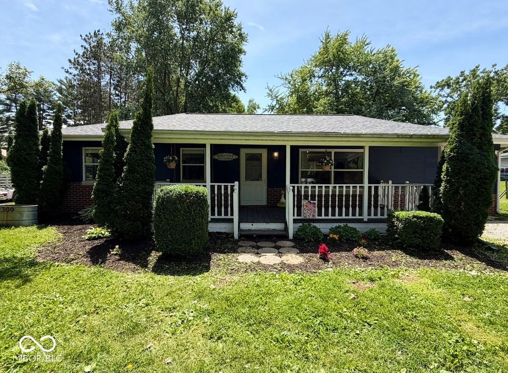 2309 W US 136 Highway, Crawfordsville, IN 47933