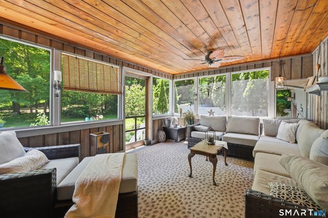 19 Hi Barlow Road, Newtown, CT 06470