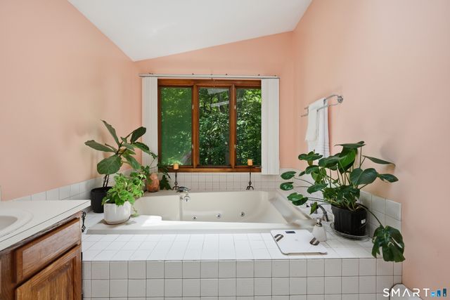 19 Hi Barlow Road, Newtown, CT 06470