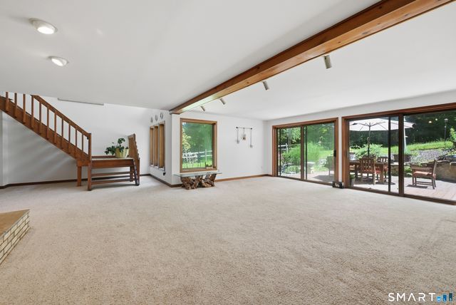 19 Hi Barlow Road, Newtown, CT 06470