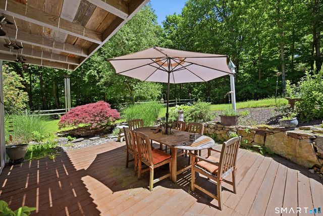 19 Hi Barlow Road, Newtown, CT 06470