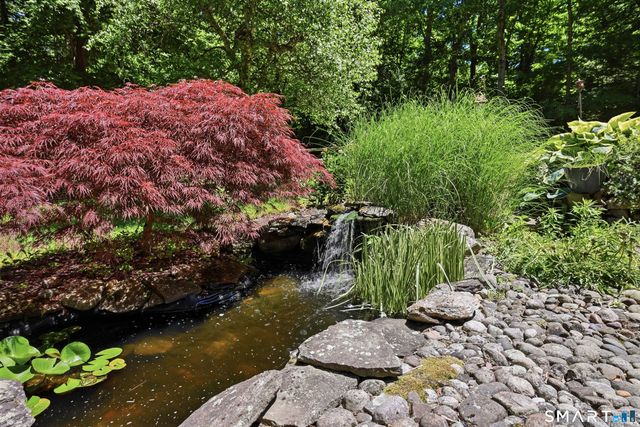 19 Hi Barlow Road, Newtown, CT 06470
