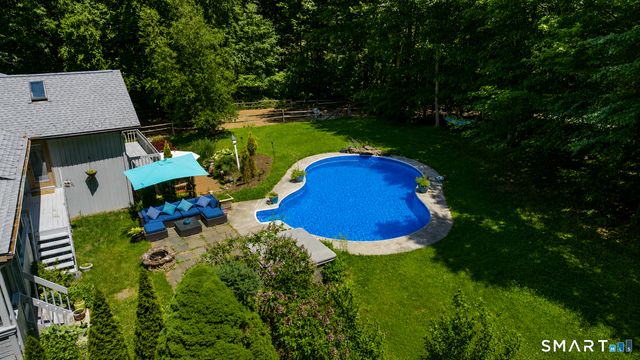 19 Hi Barlow Road, Newtown, CT 06470