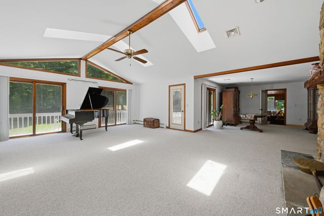 19 Hi Barlow Road, Newtown, CT 06470