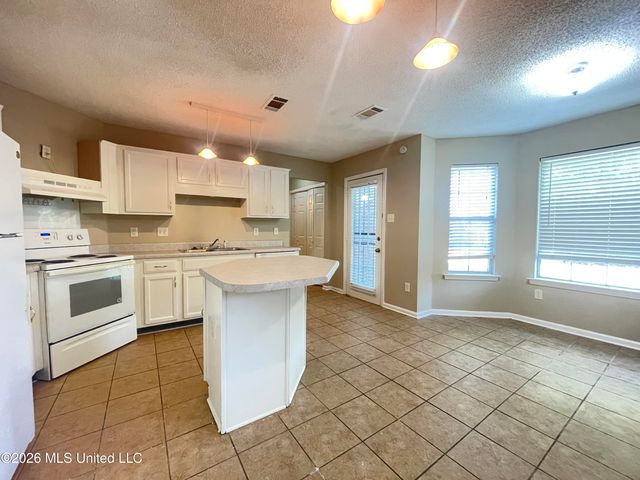 7472 Creekside Drive, Olive Branch, MS 38654