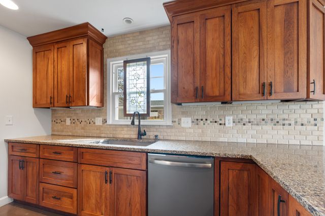 2006 Boxwood Dr, Franklin, TN 37069