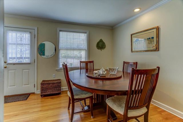 428 E SWAN RIDGE CIR, Memphis, TN 38122