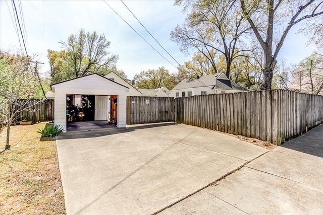 428 E SWAN RIDGE CIR, Memphis, TN 38122