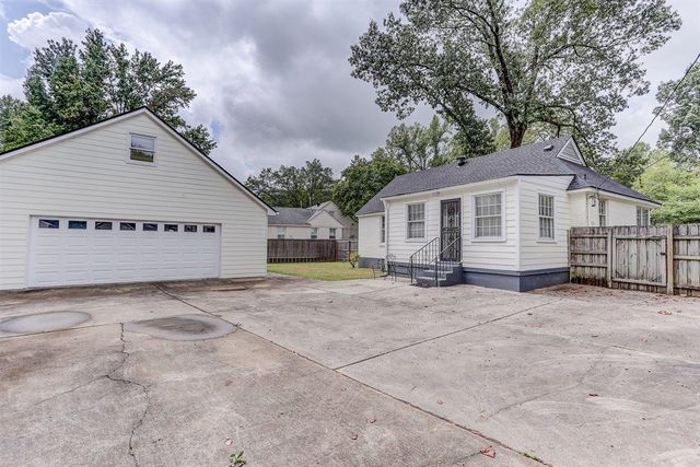 428 E SWAN RIDGE CIR, Memphis, TN 38122