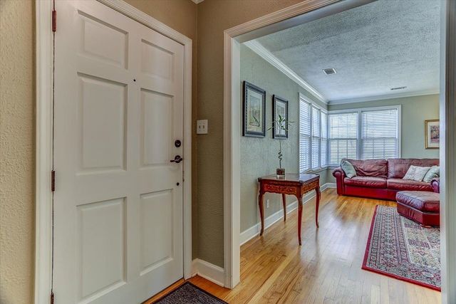 428 E SWAN RIDGE CIR, Memphis, TN 38122