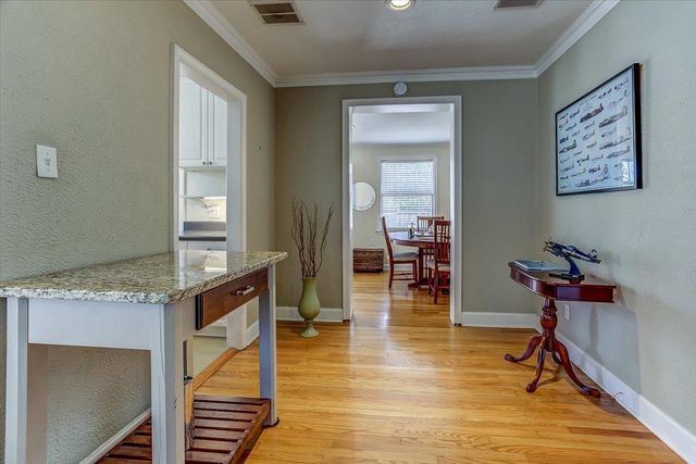 428 E SWAN RIDGE CIR, Memphis, TN 38122