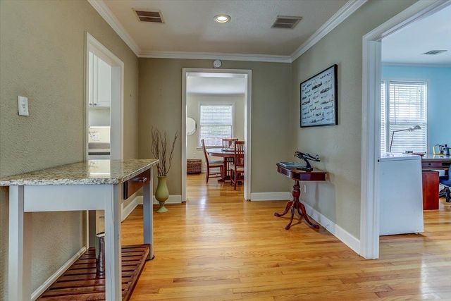 428 E SWAN RIDGE CIR, Memphis, TN 38122