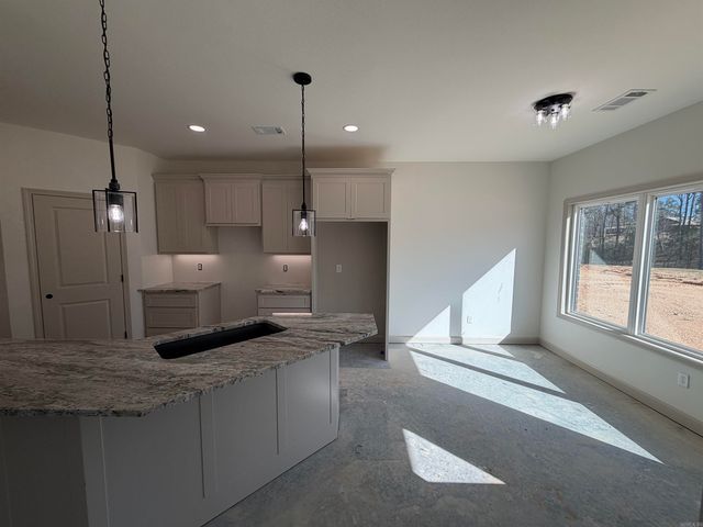1160 Duke Drive, Bauxite, AR 72011