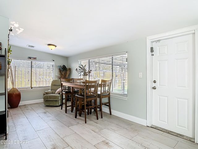 829 E 9th Avenue, New Smyrna Beach, FL 32169