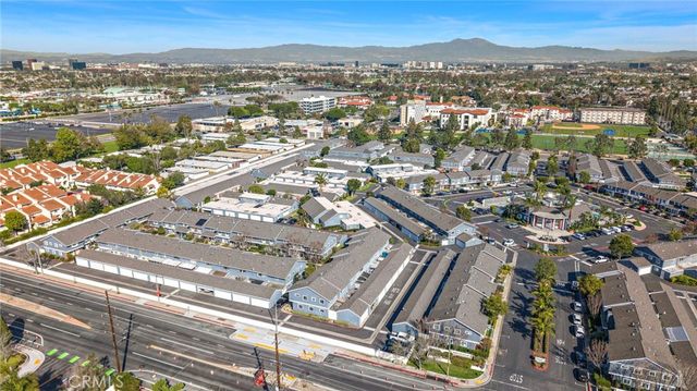 2404 Niagara, Costa Mesa, CA 92626