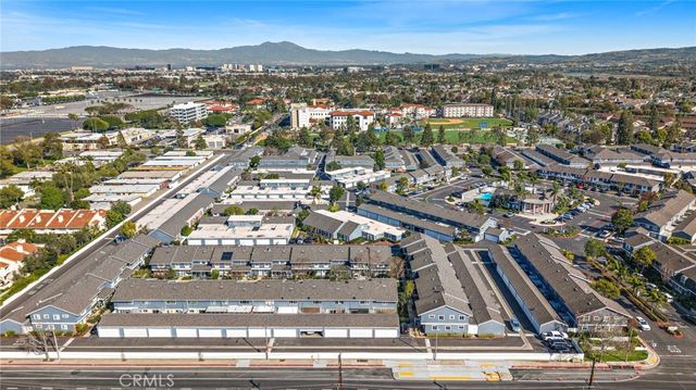 2404 Niagara, Costa Mesa, CA 92626