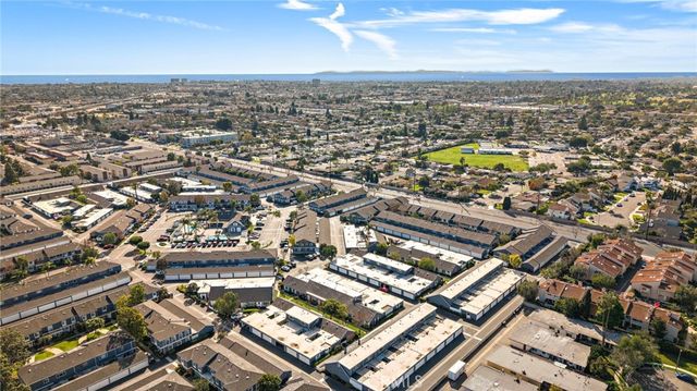 2404 Niagara, Costa Mesa, CA 92626