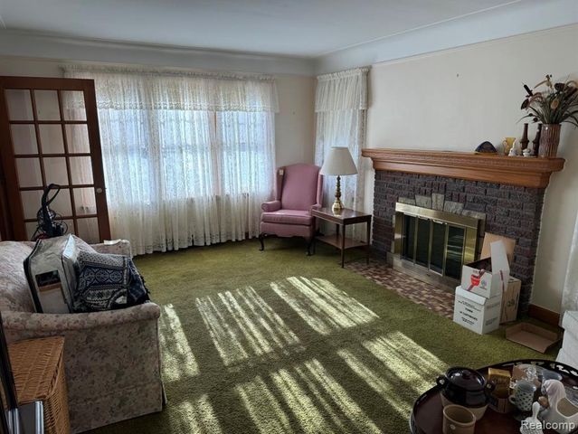 13226 Catalpa Street, Southgate, MI 48195