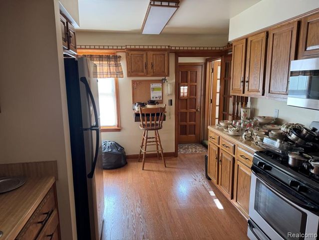 13226 Catalpa Street, Southgate, MI 48195