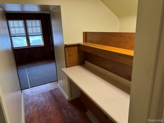 13226 Catalpa Street, Southgate, MI 48195