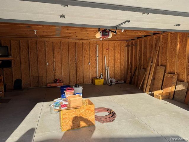 13226 Catalpa Street, Southgate, MI 48195