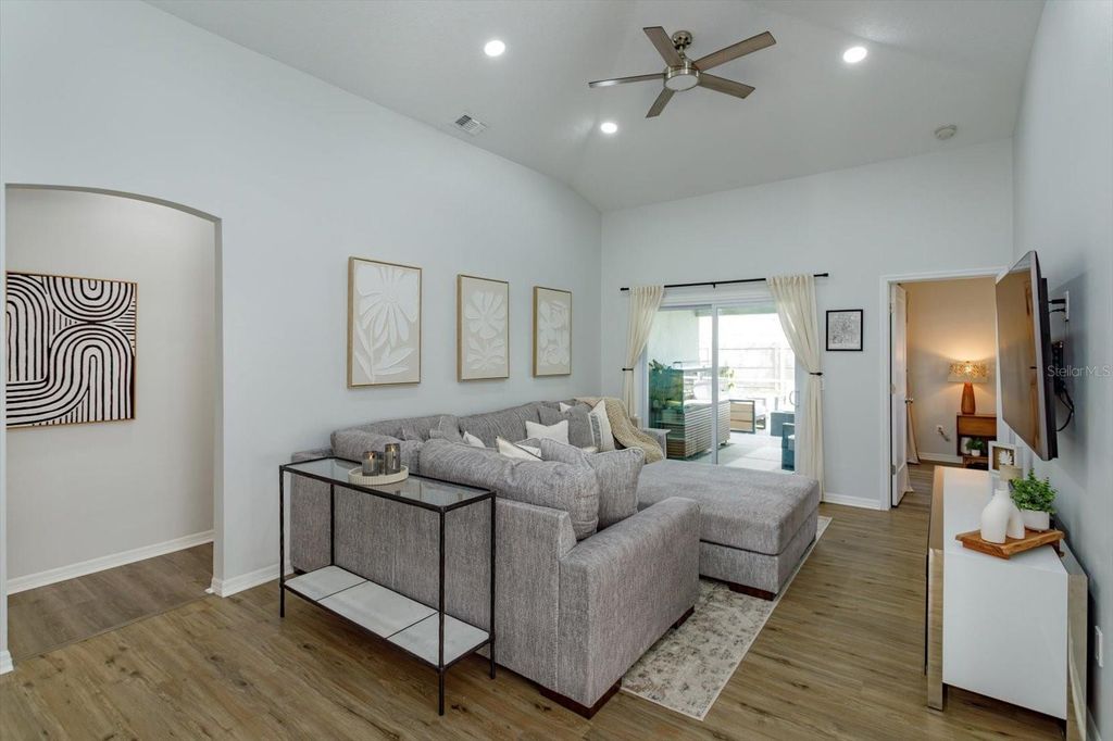 Image 13 of property listing at 2532 VENTURA CIRCLE, West Melbourne, FL 32904