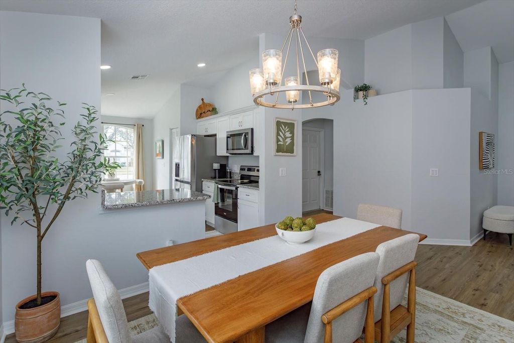 Image 7 of property listing at 2532 VENTURA CIRCLE, West Melbourne, FL 32904