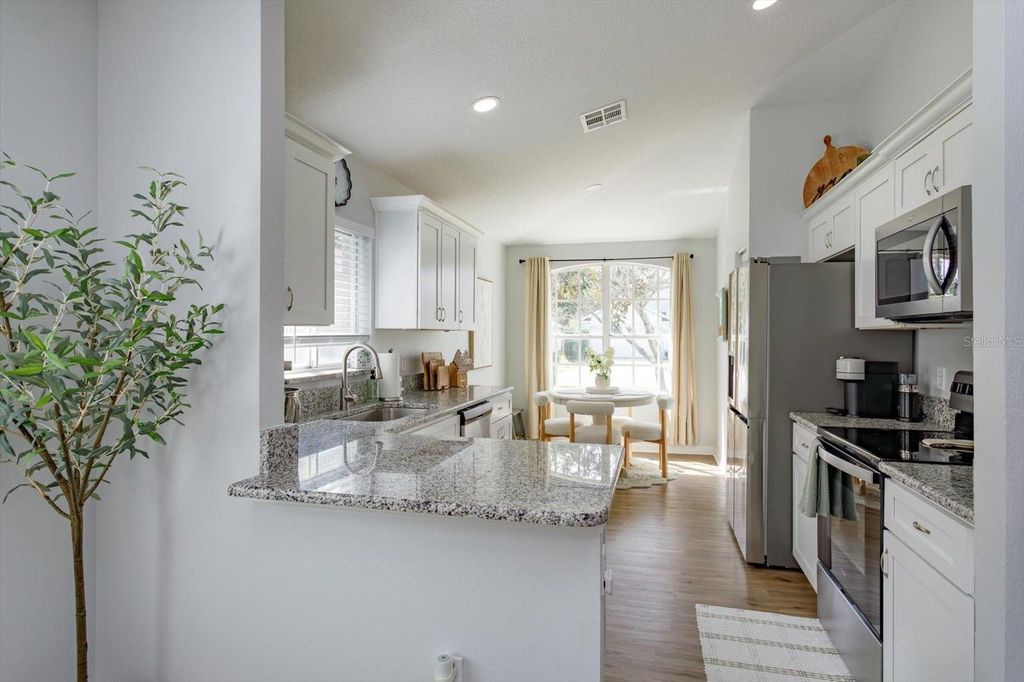 Image 8 of property listing at 2532 VENTURA CIRCLE, West Melbourne, FL 32904