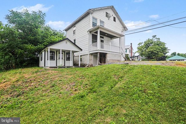 111 HARRISBURG ST, East Berlin, PA 17316