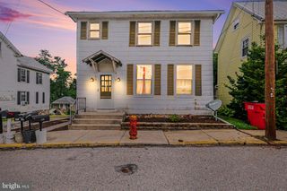 111 HARRISBURG ST, East Berlin, PA 17316