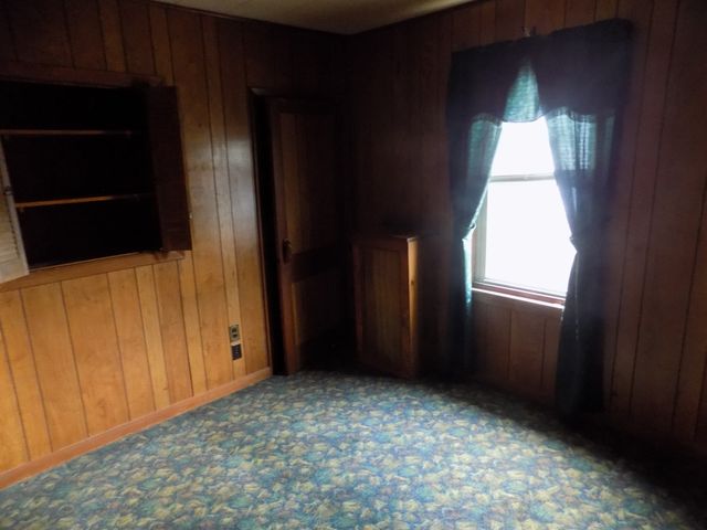 1346 President Ave., Fall River, MA 02720