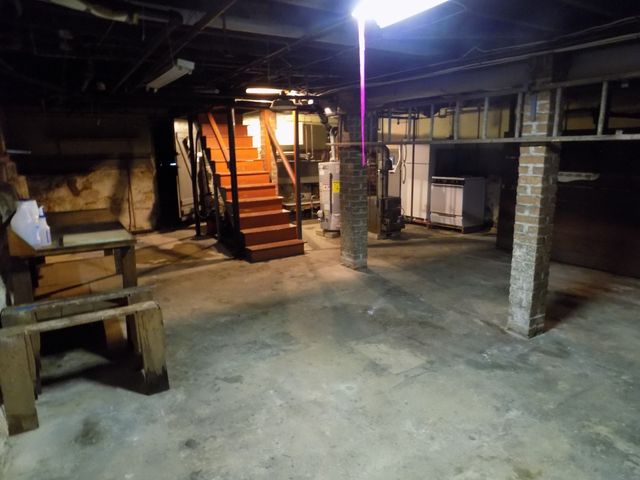 1346 President Ave., Fall River, MA 02720