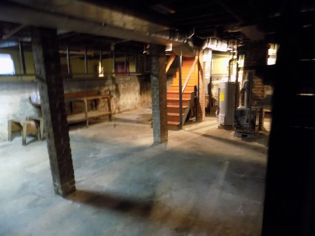 1346 President Ave., Fall River, MA 02720