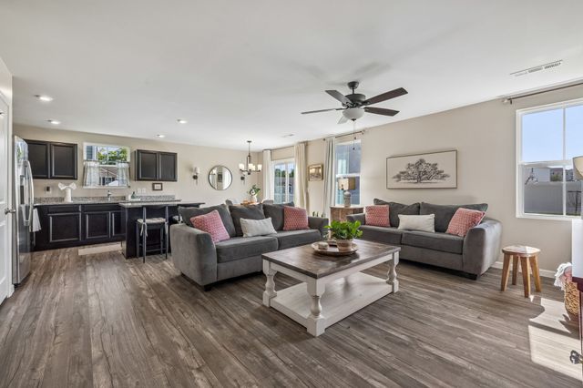 3056 Dartmoor Pl, White House, TN 37188