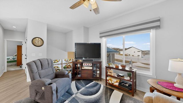 1013 Eagle Vista Lane, Lake City, MN 55041