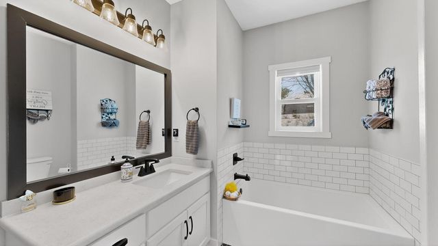 1013 Eagle Vista Lane, Lake City, MN 55041